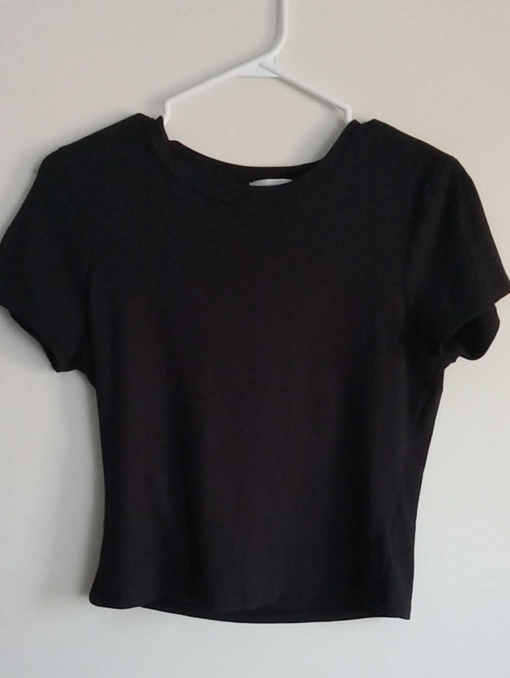 Women's Black Short-Sleeve Crewneck Tee
